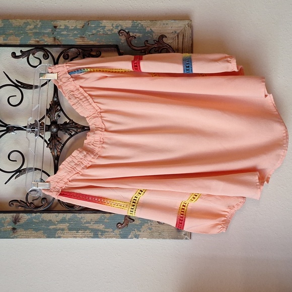 ENTRO Off the Shoulder Crochet Top in Peach. NWT Size Small - Picture 8 of 10